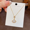 Chérie - Mother-of-pearl fan pendant necklace
