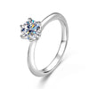 Classico - Round Cut Moissanite Ring