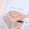 Ouvert - Open Round Cut Moissanite Ring