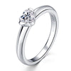 Cœur - Solitaire Heart Shaped Moissanite Ring